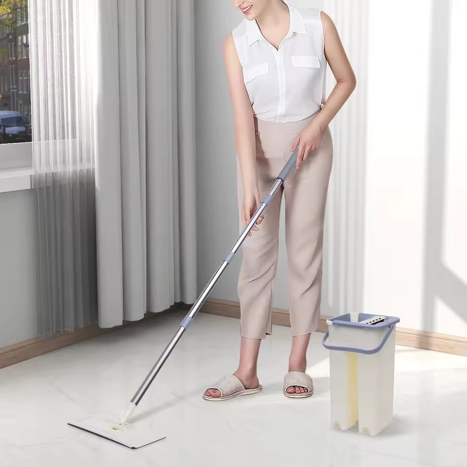 Mop cu găleată si auto-stoarcere